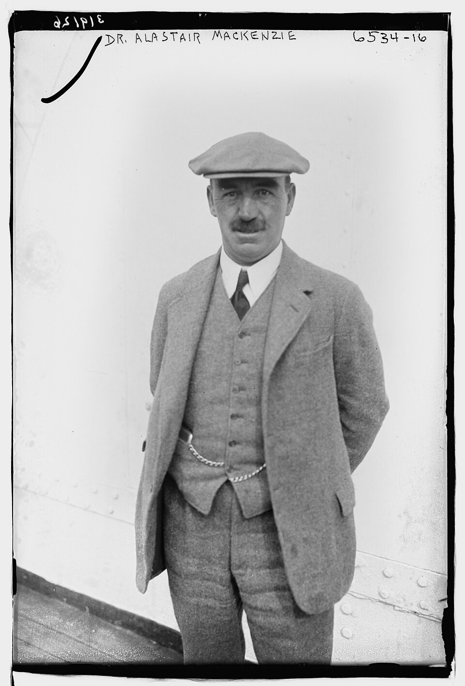 Alister MacKenzie
